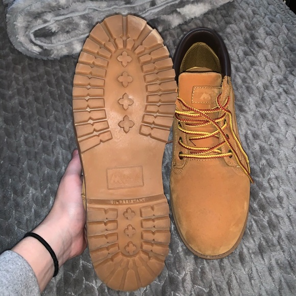 Mountain Gear boots - Picture 4 of 5